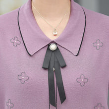 Load image into Gallery viewer, Young Mother Spring And Autumn Fashion Middle-Aged Women&#39;S Knitted Thin Lapel Long Sleeve Printed Sweater