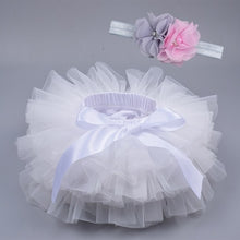 Load image into Gallery viewer, baby girls tulle bloomers Infant newborn tutu diapers cover 2pcs short skirts and flower headband Baby party photograph clothes