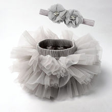 Load image into Gallery viewer, baby girls tulle bloomers Infant newborn tutu diapers cover 2pcs short skirts and flower headband Baby party photograph clothes