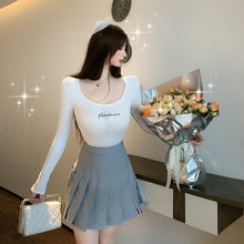 Load image into Gallery viewer, letter print short crop top long sleeve slim fit top women big round neck T-shirt black white